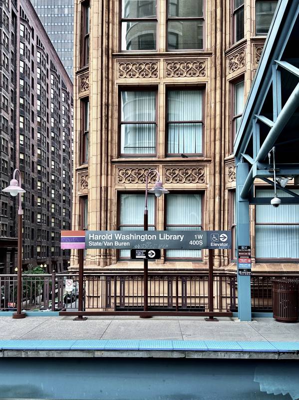 Brown Line Harold Washington Library Stop