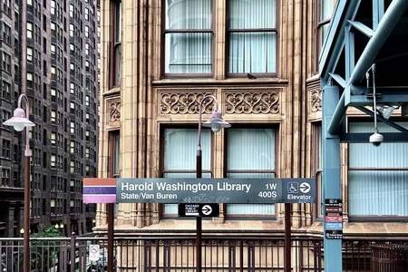Brown Line Harold Washington Library Stop