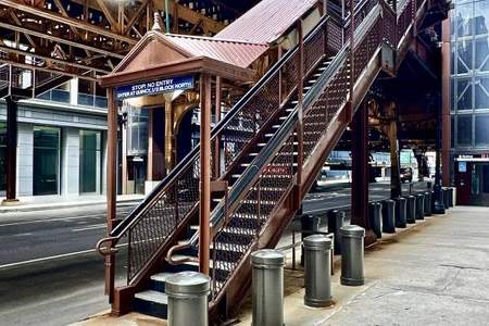 Brown Line Quincy Stop