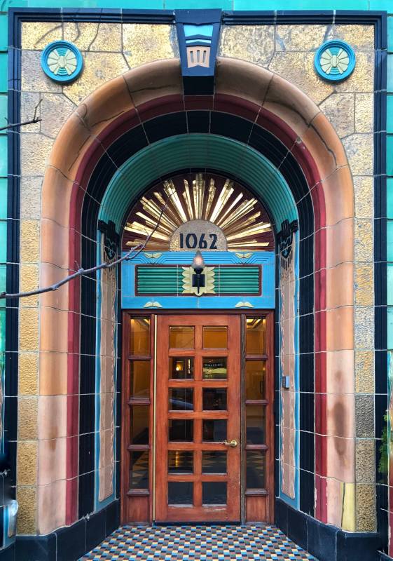 Belle Shore Apartment Hotel Doorway